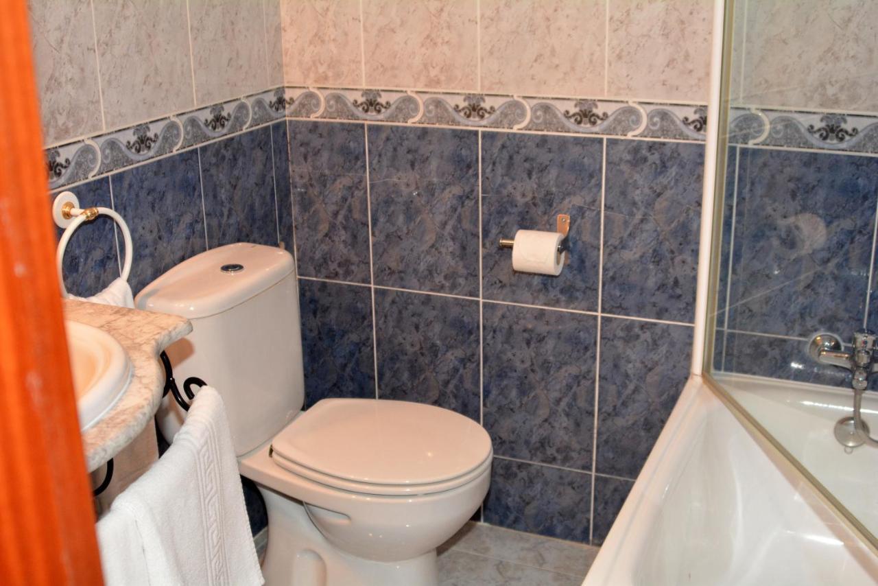 Hostal Gastrobar Carmelo Villarejo de Salvanes Экстерьер фото
