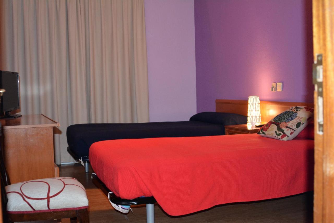 Hostal Gastrobar Carmelo Villarejo de Salvanes Экстерьер фото