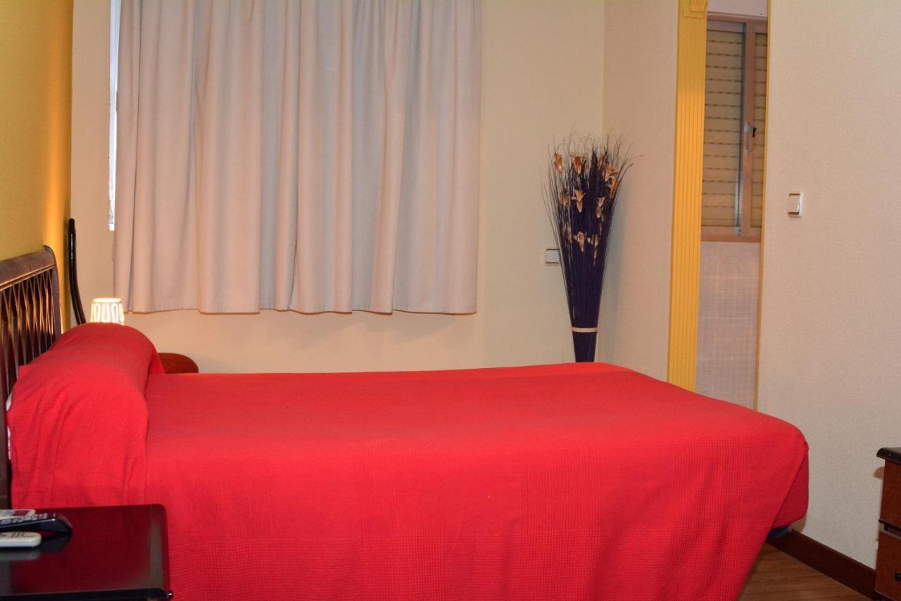Hostal Gastrobar Carmelo Villarejo de Salvanes Экстерьер фото