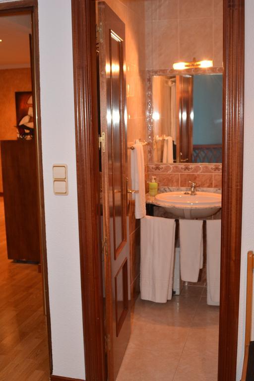 Hostal Gastrobar Carmelo Villarejo de Salvanes Экстерьер фото